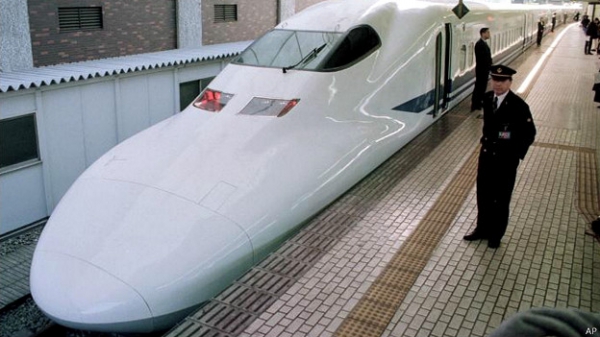 Японский поезд-пуля "Нодзоми"